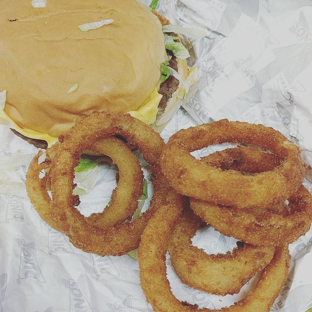 Sonic Drive-In | restaurant | 121 W Bandera Rd, Boerne, TX 78006, USA | 8302499666 OR +1 830-249-9666