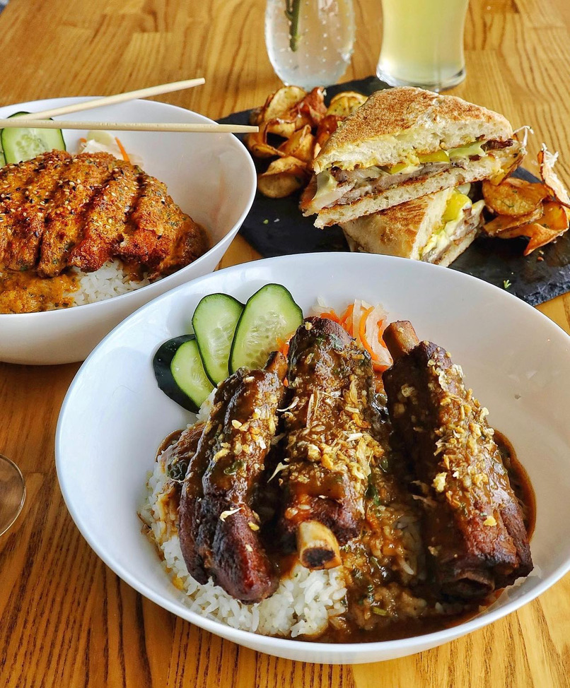 Sari-Sari Supper Club | restaurant | 10234 TX-151 #102, San Antonio, TX 78251, USA | 2104281742 OR +1 210-428-1742