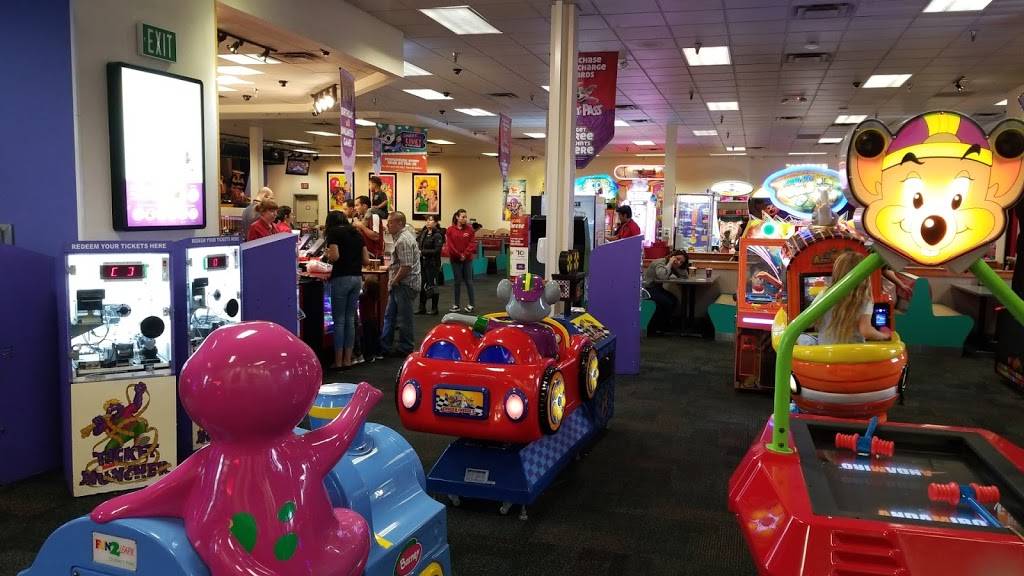Chuck E. Cheeses | restaurant | 22940 Vanowen St, West Hills, CA 91307, USA | 8187139794 OR +1 818-713-9794