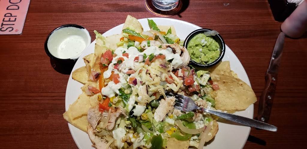 54th Street Restaurant & Drafthouse | restaurant | 1303 Interstate 35 Frontage Rd, San Marcos, TX 78666, USA | 5123965400 OR +1 512-396-5400