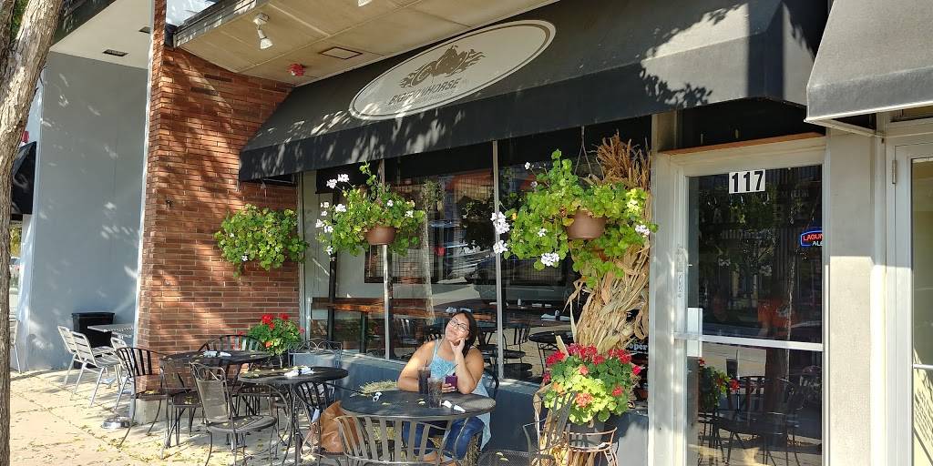 Big Iron Horse Barbecue | restaurant | 117 S Hough St, Barrington, IL 60010, USA | 8473824766 OR +1 847-382-4766