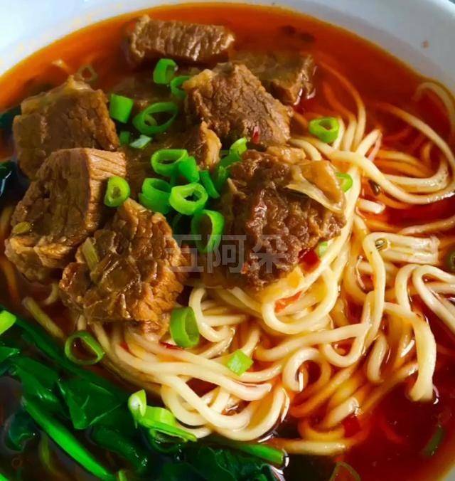 Little Town cafe | restaurant | 90-21 63rd Dr, Rego Park, NY 11374, USA | 7183975095 OR +1 718-397-5095