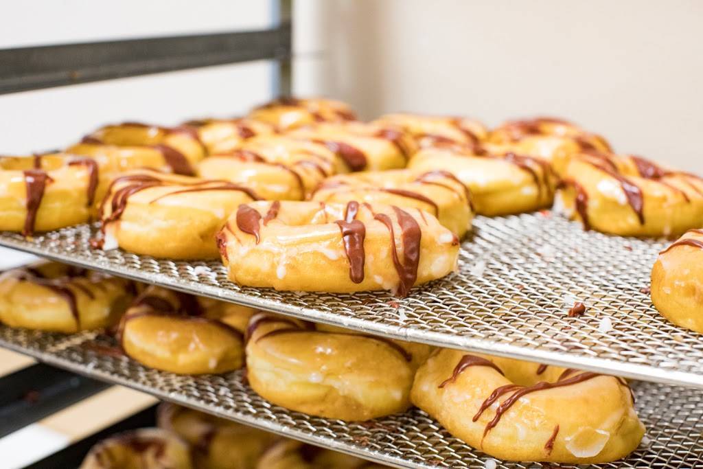 Nigh-Time Donuts | bakery | 299 N Main St, Tooele, UT 84074, USA | 4358828503 OR +1 435-882-8503