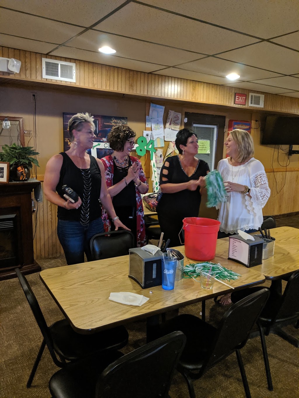 Hatfield Roadhouse | restaurant | 340 2nd St, Hatfield, MN 56164, USA | 5078250069 OR +1 507-825-0069