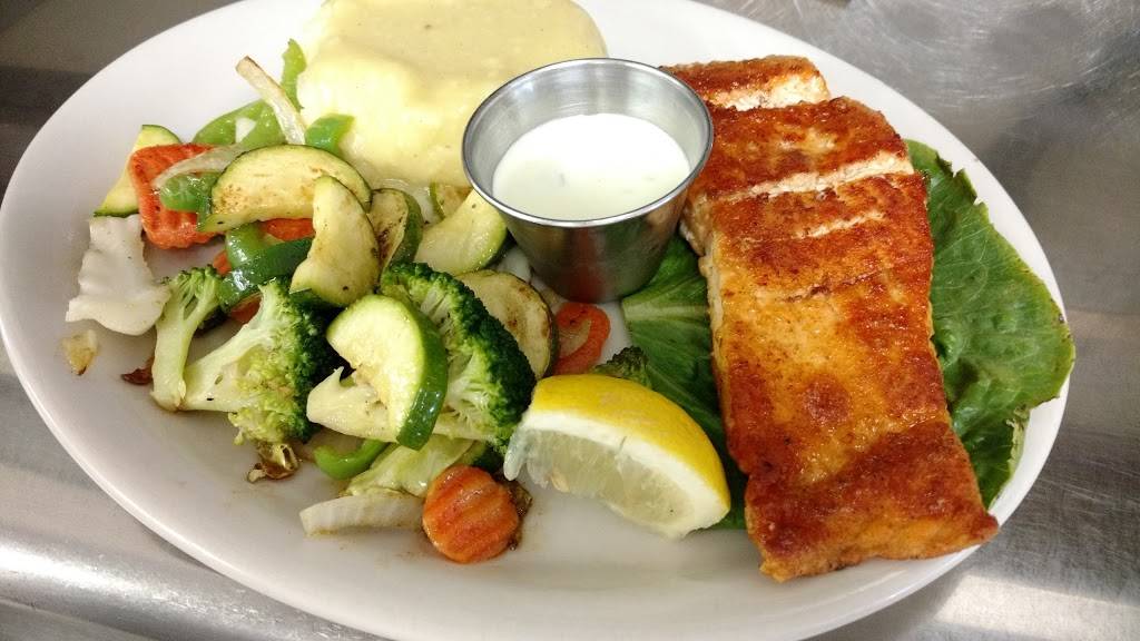 J & M Family Restaurant | restaurant | 1295 S State St, Hemet, CA 92543, USA | 9517650166 OR +1 951-765-0166