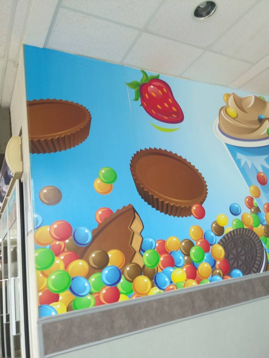 Dairy Queen | restaurant | 1641 Lakeshore Rd W, Mississauga, ON L5J 1J4, Canada | 9058228352 OR +1 905-822-8352