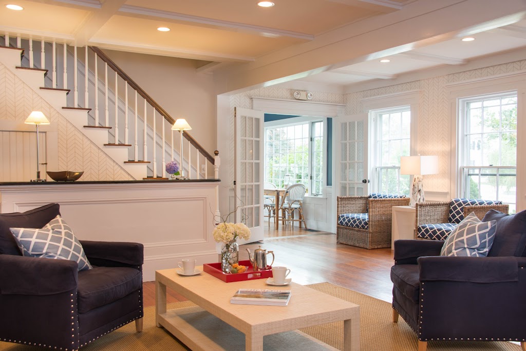 Chatham Inn | restaurant | 359 Main St, Chatham, MA 02633, USA | 5089459232 OR +1 508-945-9232