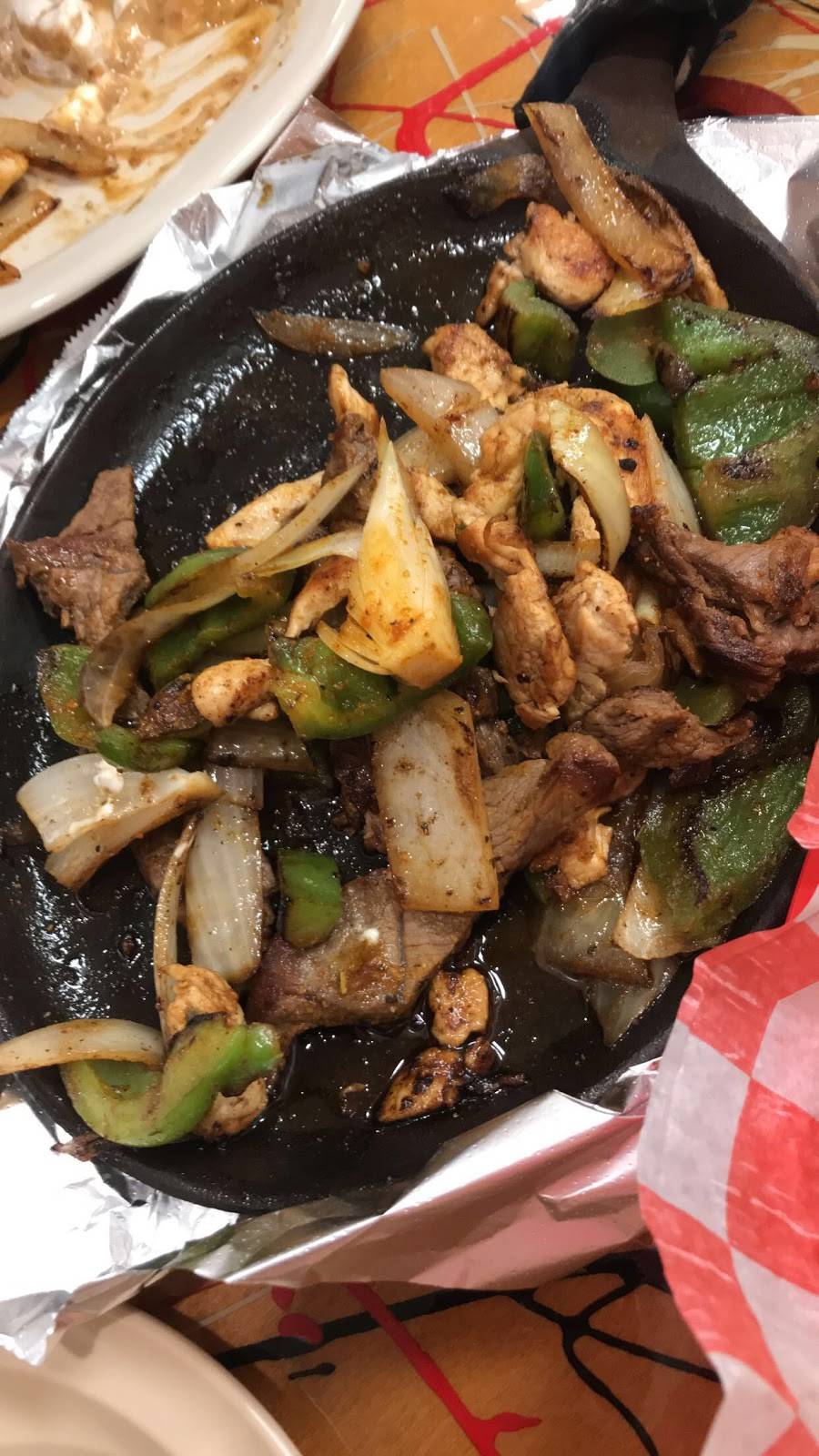 La Presa Mexican Restaurant Bar & Grill | restaurant | 5012 Cambridge Way Suite 129, Plainfield, IN 46168, USA | 3177077379 OR +1 317-707-7379