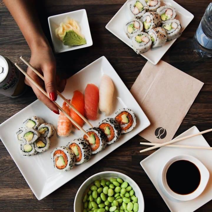 Sushi Shop | restaurant | 3058 Boulevard Laframboise, Saint-Hyacinthe, QC J2S 4Z4, Canada | 4507745888 OR +1 450-774-5888