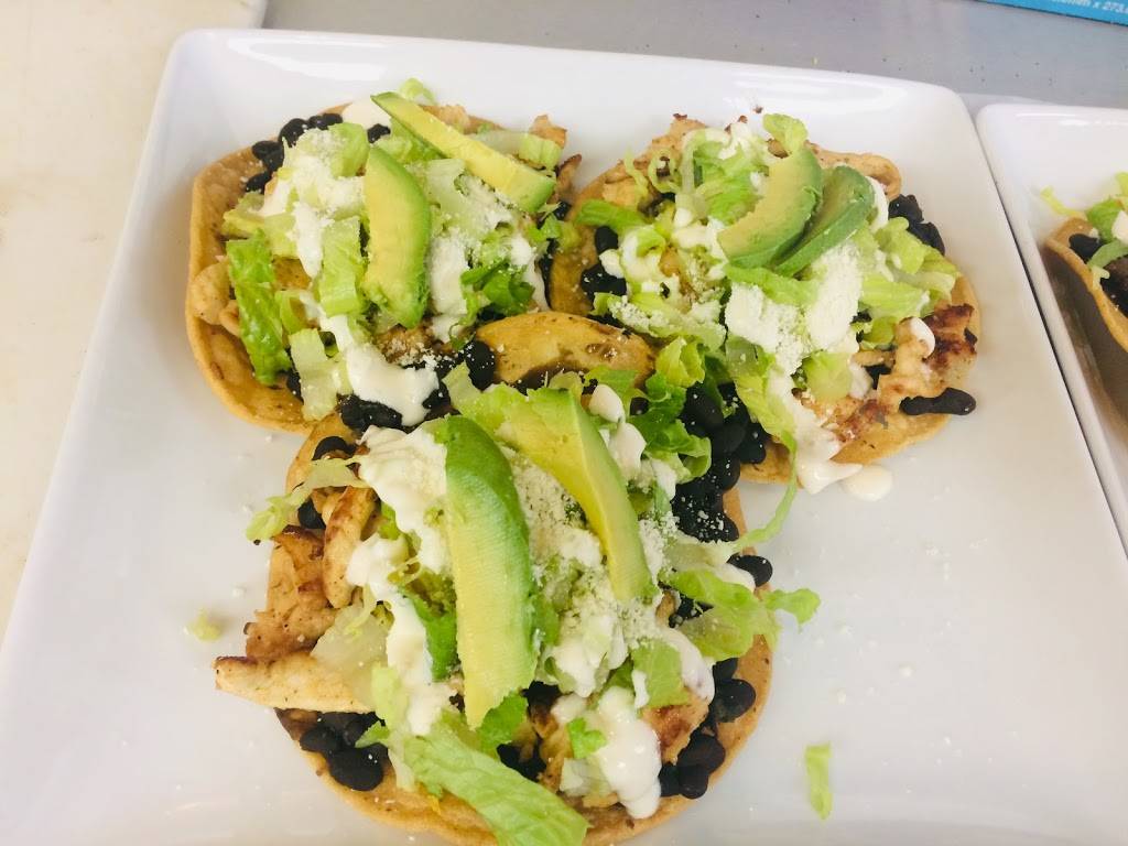 DAmigos Restaurant & Bar | restaurant | 12 E Gun Hill Rd, The Bronx, NY 10467, USA | 9292224147 OR +1 929-222-4147