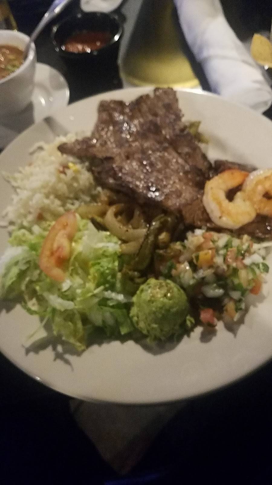 Mariscos El Rincon Bar & Grill | restaurant | 300 N Pinkerton St, Athens, TX 75751, USA | 9032641010 OR +1 903-264-1010