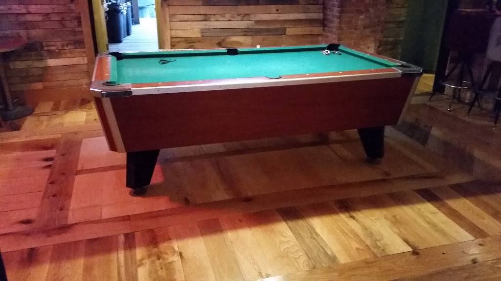 Flying Pig Saloon | restaurant | 175 N Ellsworth Ave, Salem, OH 44460, USA | 3303379117 OR +1 330-337-9117