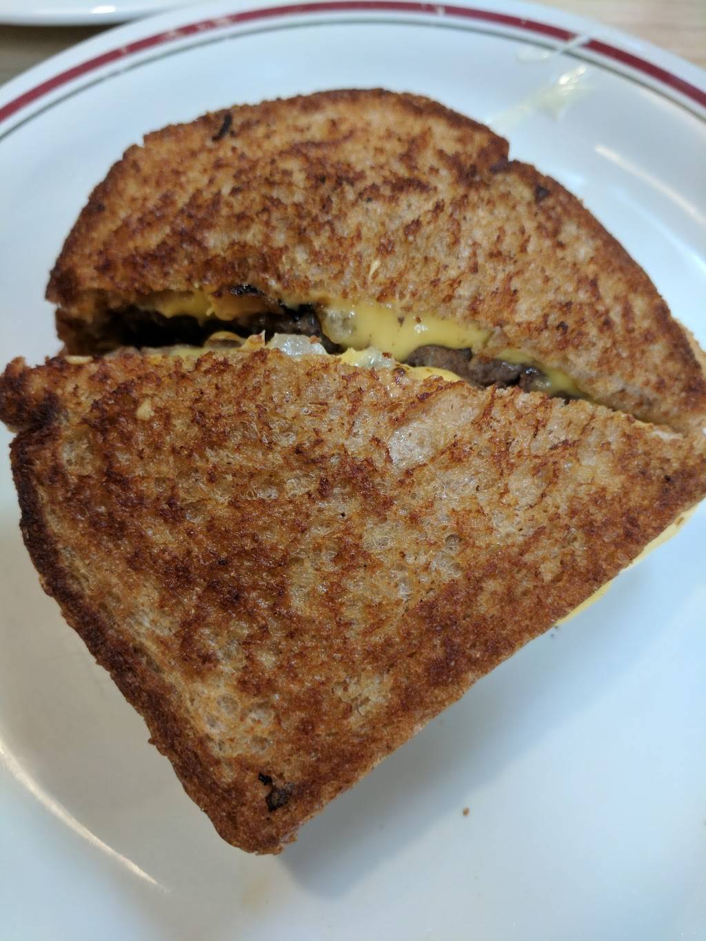 Huddle House | meal takeaway | 102 5th Ave, Eastman, GA 31023, USA | 4783745088 OR +1 478-374-5088