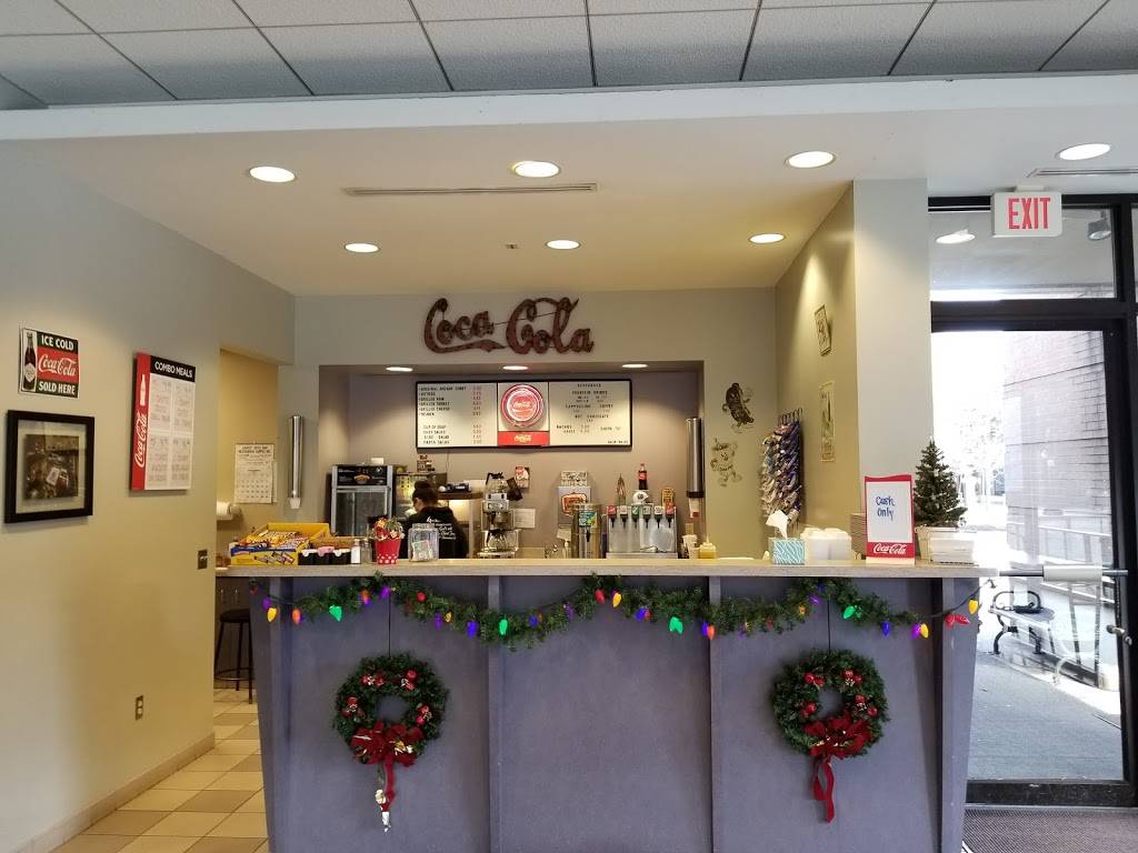 Arcade Coneys | restaurant | 215 Tuscarawas St W, Canton, OH 44702, USA | 3304542294 OR +1 330-454-2294