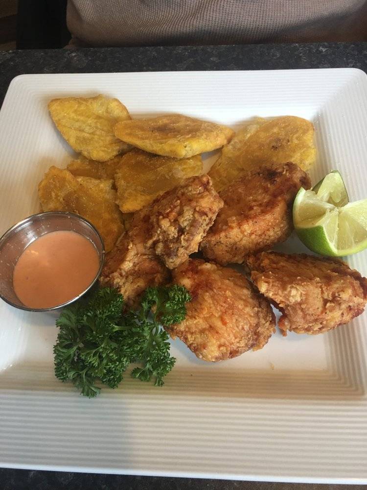 Lo Sano Restaurant & Bar | night club | 678 Maple Ave, Hartford, CT 06114, USA | 8604617966 OR +1 860-461-7966