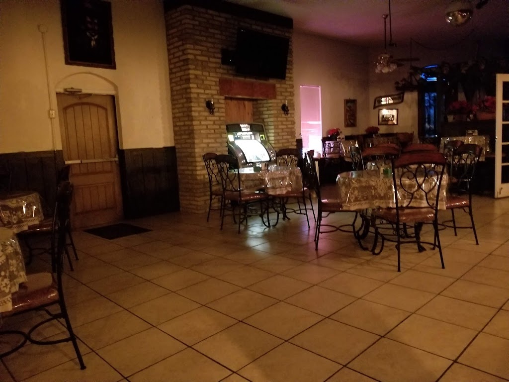 Popsies Bar & Grill | restaurant | 203 E Main St, Fowler, CA 93625, USA | 5598341209 OR +1 559-834-1209