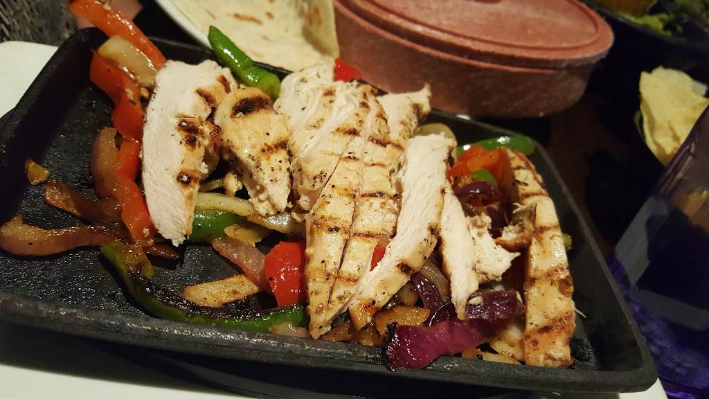 Hacienda Colorado | restaurant | 4100 East Mexico Avenue Near Colorado Blvd. and, I-25, Denver, CO 80222, USA | 3037565700 OR +1 303-756-5700