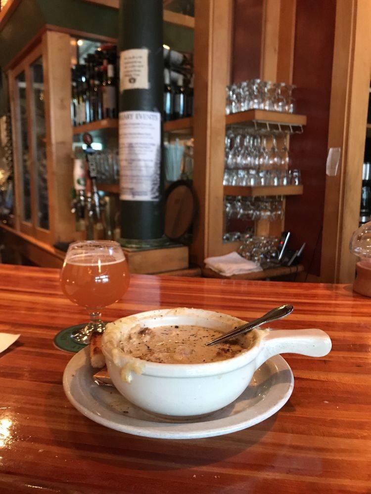 Hopvine Pub | restaurant | 507 15th Ave E, Seattle, WA 98112, USA | 2063283120 OR +1 206-328-3120