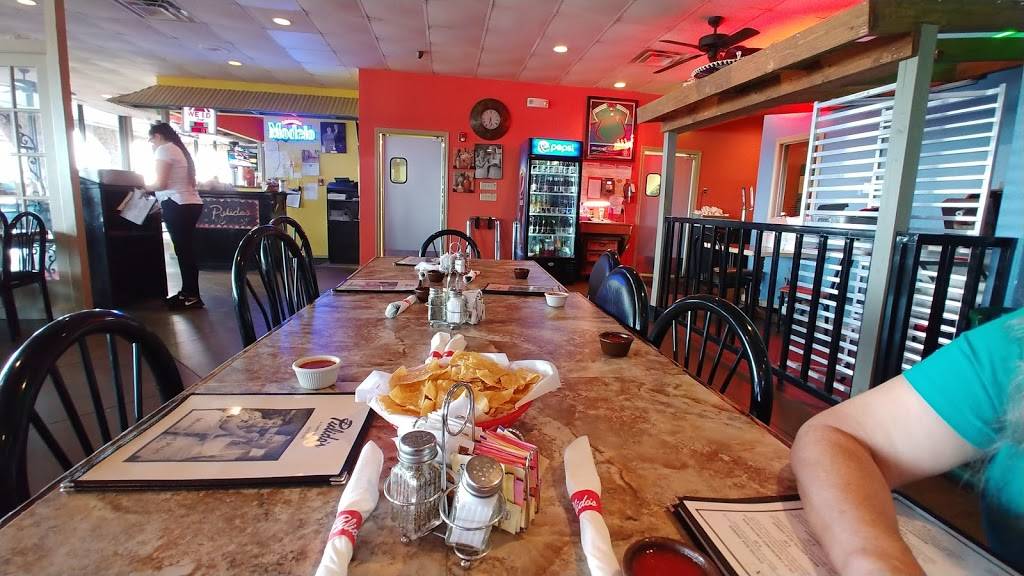 Pulidos | restaurant | 1029 N Saginaw Blvd, Saginaw, TX 76179, USA | 8178479517 OR +1 817-847-9517