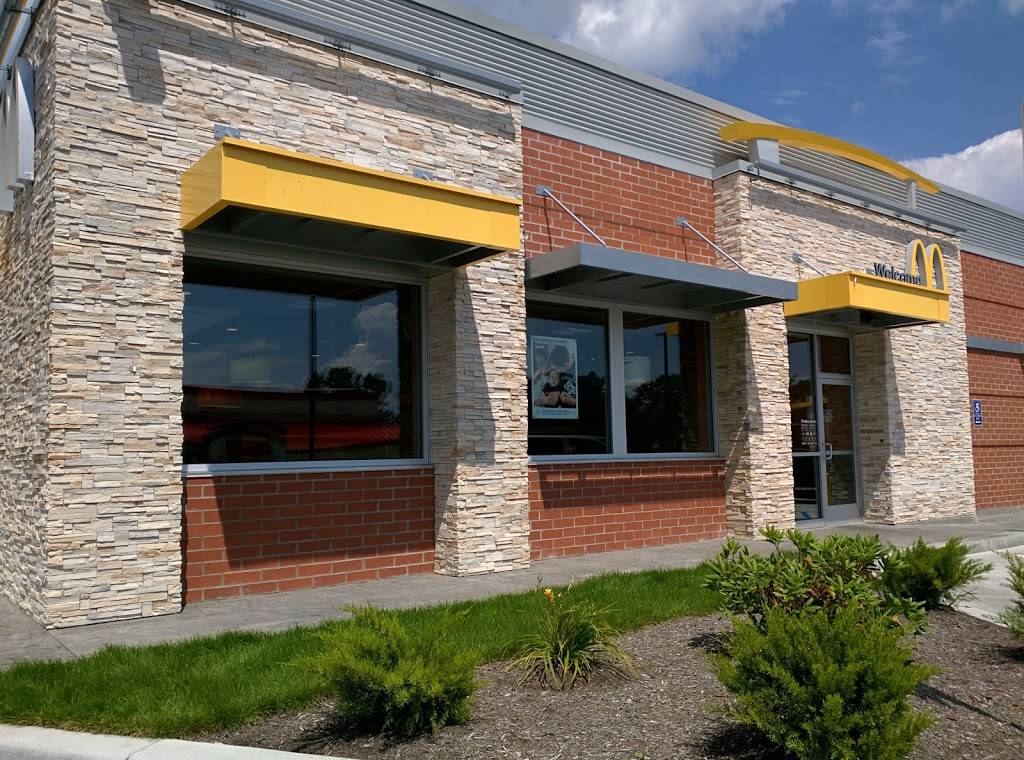 McDonalds | cafe | 364 Broadway, Fort Edward, NY 12828, USA | 5187479321 OR +1 518-747-9321