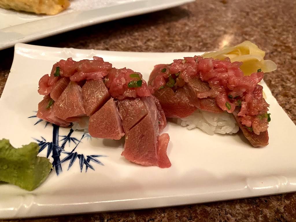 Kabuki Sushi | restaurant | 333 W Meyer Blvd #102, Kansas City, MO 64113, USA | 8165414789 OR +1 816-541-4789