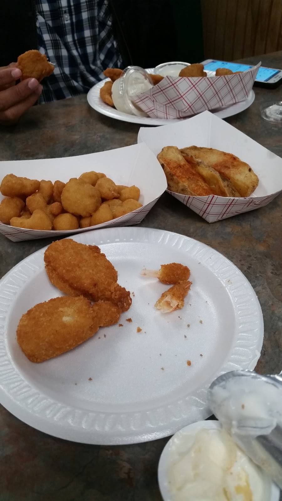 Mikies Ice Cream & Green Cow | meal takeaway | 179 S Antrim Way, Greencastle, PA 17225, USA | 7175974011 OR +1 717-597-4011