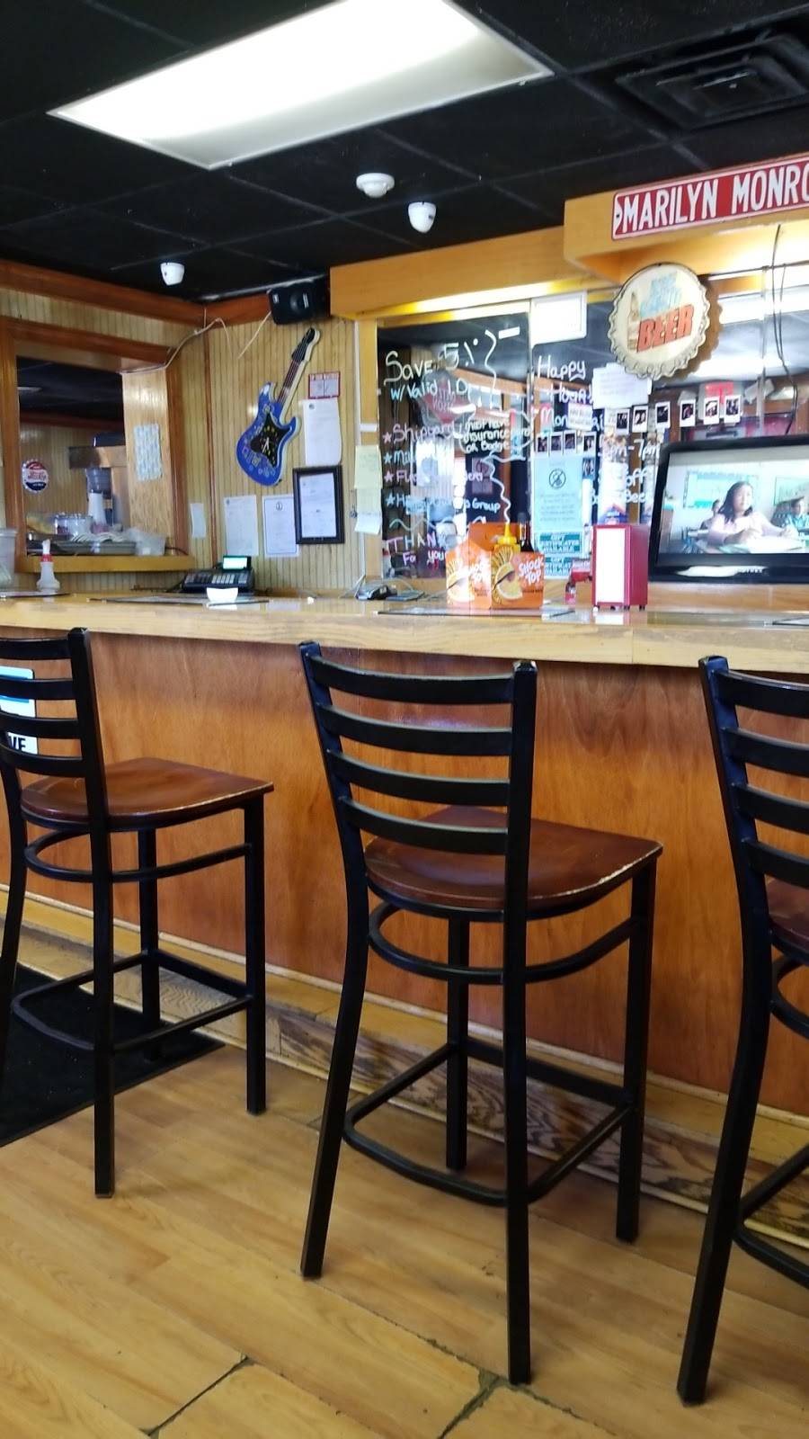 Ricks Cheese Steak Shop | restaurant | 9900 Jefferson Ave, Newport News, VA 23605, USA | 7575952373 OR +1 757-595-2373