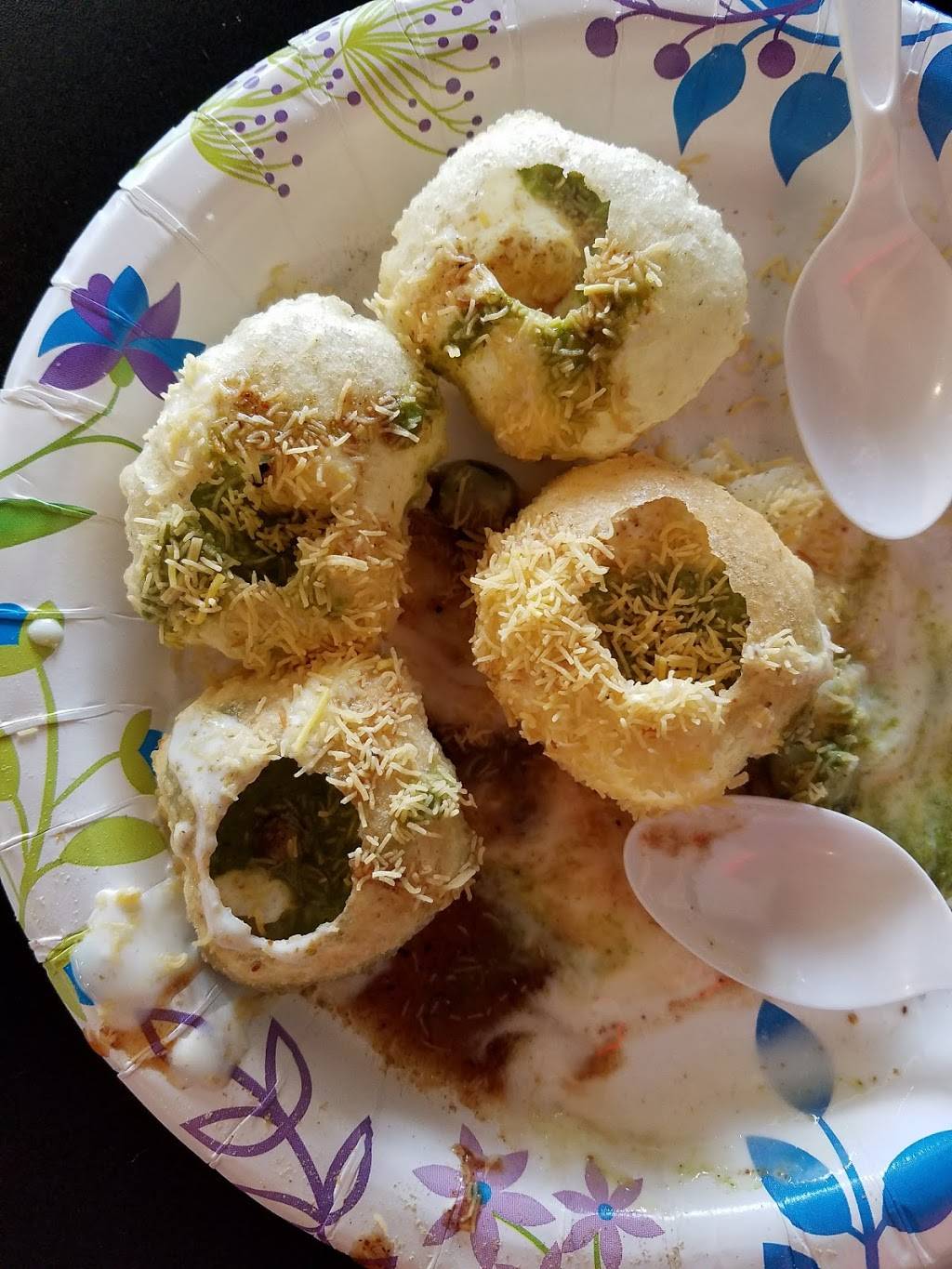 Bombay Chowpatty | restaurant | 825 W Royal Ln, Irving, TX 75039, USA | 9726777658 OR +1 972-677-7658