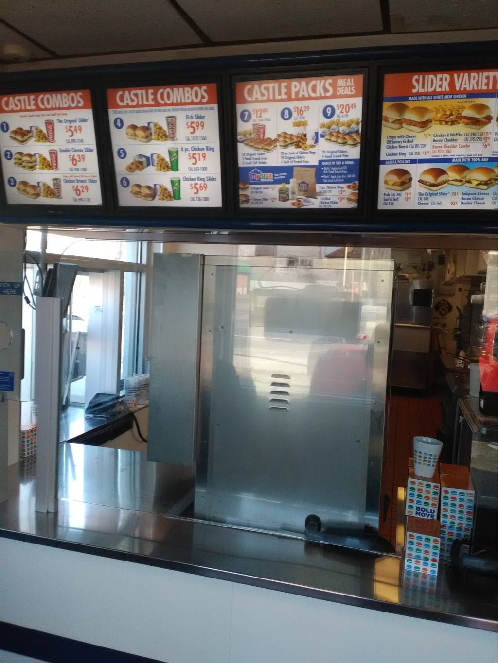 White Castle | restaurant | 2735 W Davison St, Detroit, MI 48238, USA | 3138656079 OR +1 313-865-6079