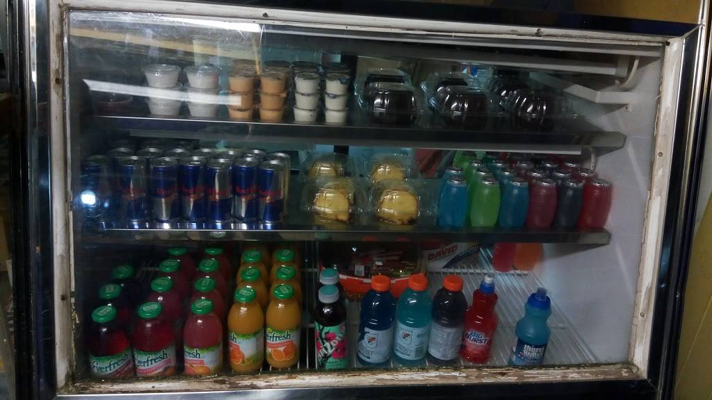 J.J Carryout | meal takeaway | 2423 E Monument St, Baltimore, MD 21205, USA | 4103276609 OR +1 410-327-6609