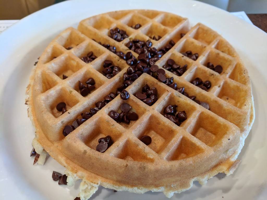 Plaza Diner Restaurant | restaurant | 737 Bridgeport Ave, Shelton, CT 06484, USA | 2039255910 OR +1 203-925-5910