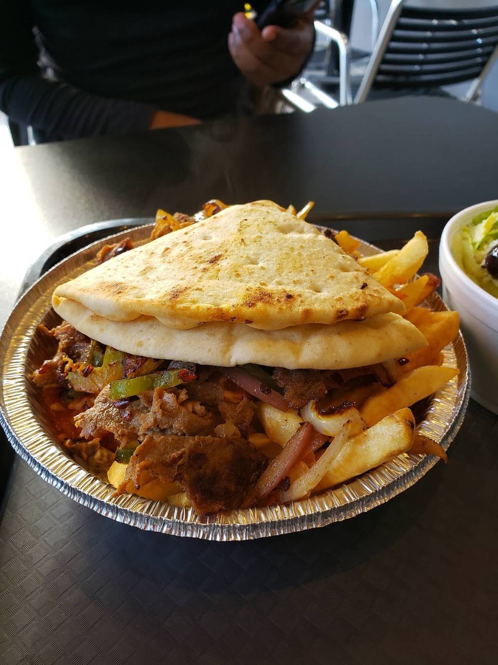 Milanos Grill Express | restaurant | 1891 Kennedy Rd, Scarborough, ON M1P 2L9, Canada | 6473402777 OR +1 647-340-2777