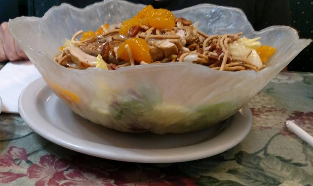 Exeter Whistle Stop | restaurant | 401 E Pine St, Exeter, CA 93221, USA | 5595921100 OR +1 559-592-1100