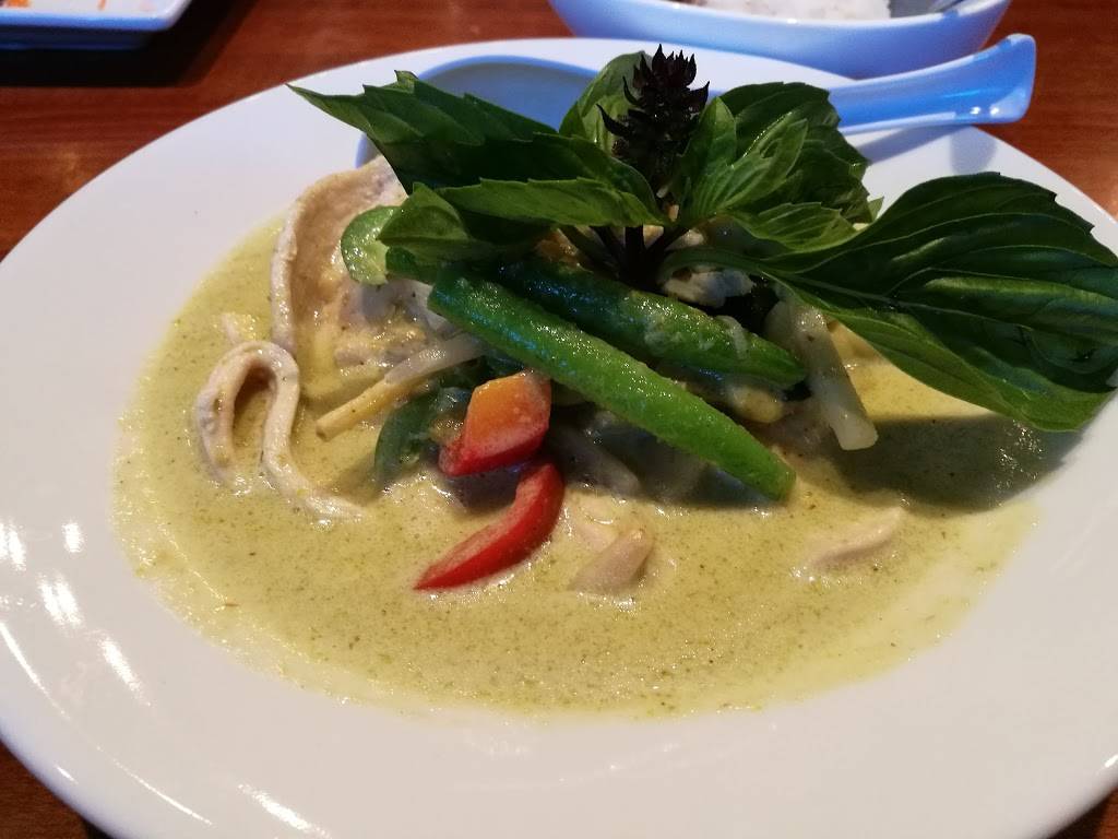 Panwa Thai | restaurant | 812 12th Ave, Seattle, WA 98122, USA | 2063255828 OR +1 206-325-5828