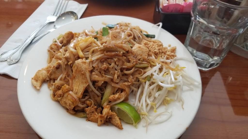 Insee Thai Cuisine | restaurant | 622 Eagles Landing Pkwy, Stockbridge, GA 30281, USA | 7705078887 OR +1 770-507-8887