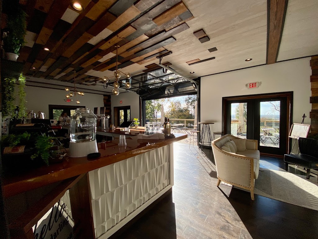 Pointe DVine | restaurant | 276 IL-57, Quincy, IL 62305, USA | 2176563056 OR +1 217-656-3056