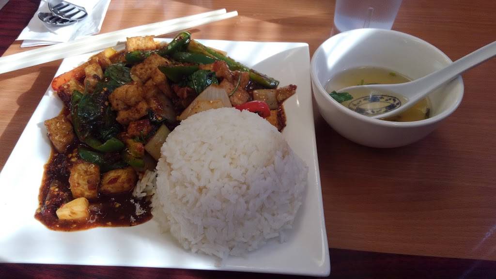 Houa Khong 2 | restaurant | 3518 G St, Merced, CA 95340, USA | 2097232308 OR +1 209-723-2308