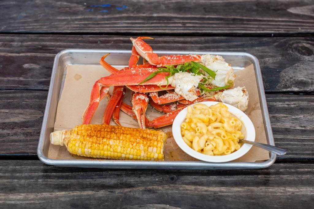 Dixie Grill | restaurant | 4111, 99-016 Kamehameha Hwy, Aiea, HI 96701, USA | 8084852722 OR +1 808-485-2722