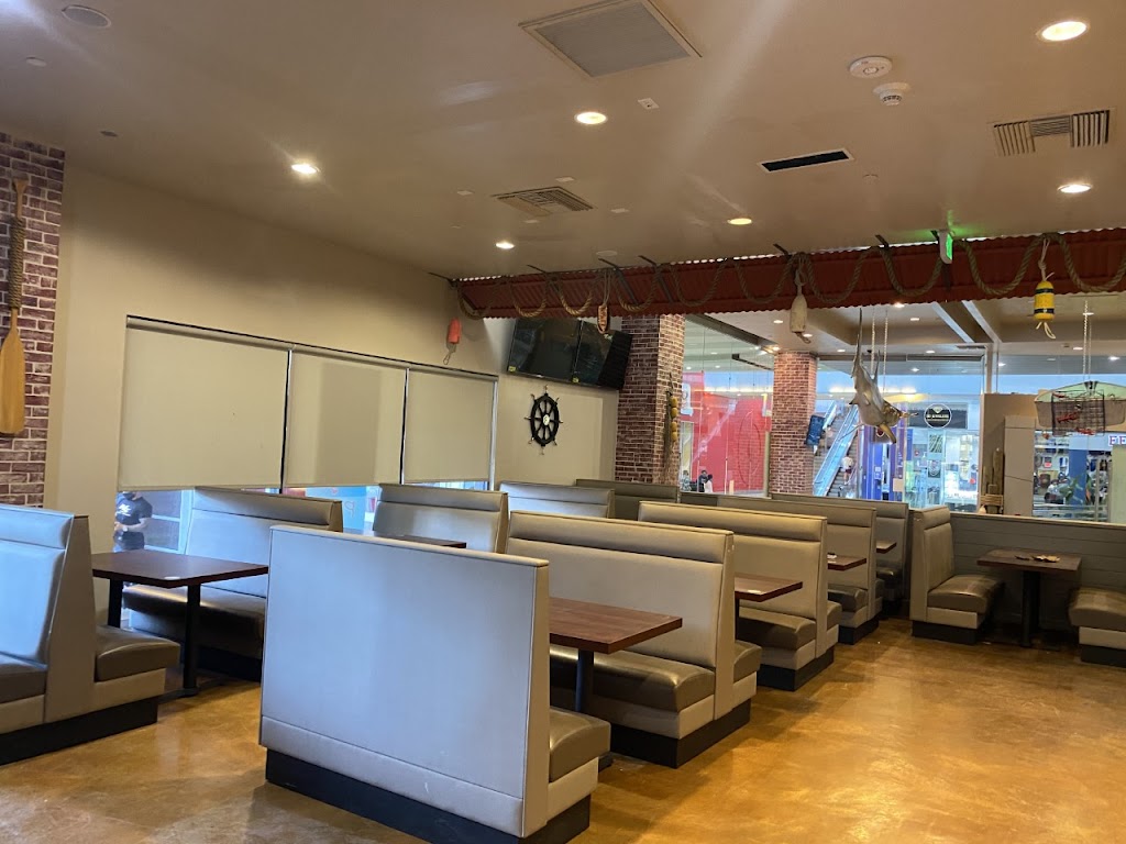 Crab Pub | restaurant | 3030 Plaza Bonita Rd Ste #1430, National City, CA 91950, USA | 6197736489 OR +1 619-773-6489