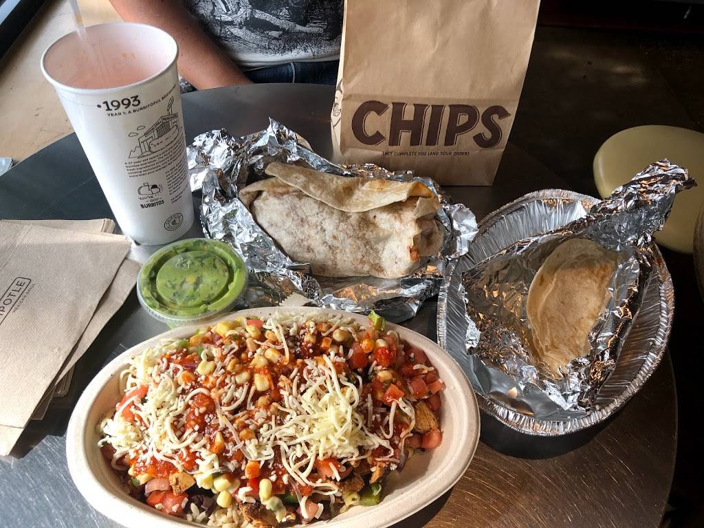 Chipotle Mexican Grill | restaurant | 5006 Northwest Hwy Ste A, Crystal Lake, IL 60014, USA | 8154441532 OR +1 815-444-1532