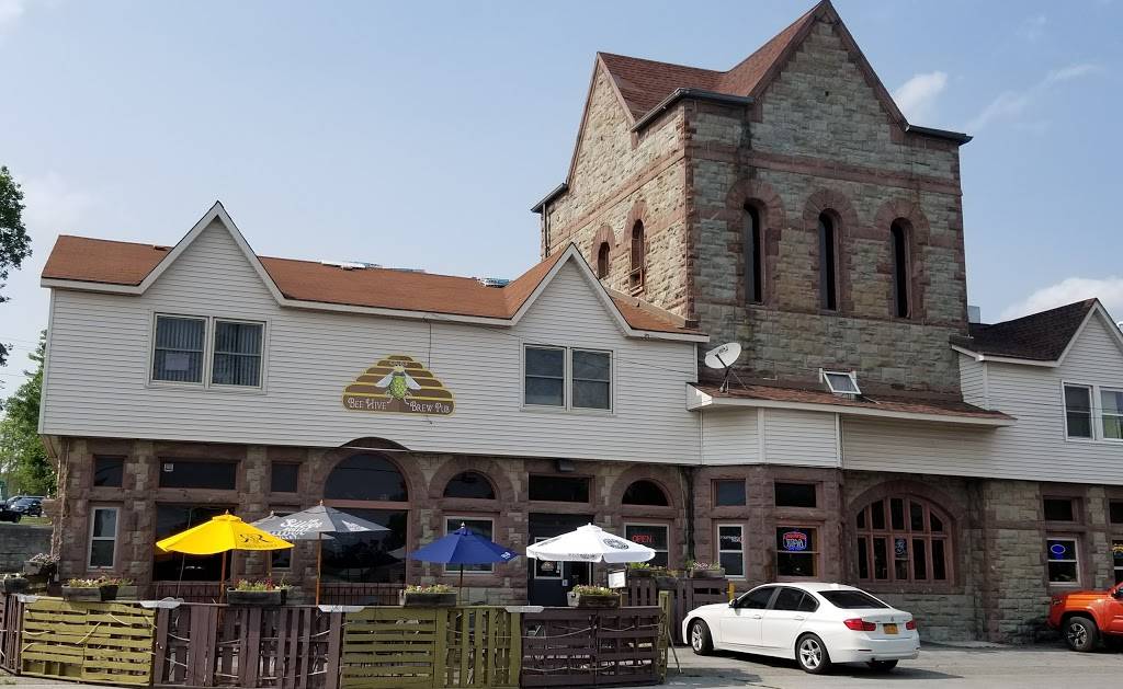 Bee Hive Brew Pub | restaurant | 20 Pleasant St, Canandaigua, NY 14424, USA | 5859192471 OR +1 585-919-2471