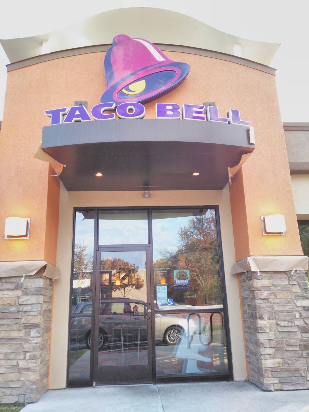Taco Bell | meal takeaway | 28993 Ford Rd, Garden City, MI 48135, USA | 7345222960 OR +1 734-522-2960