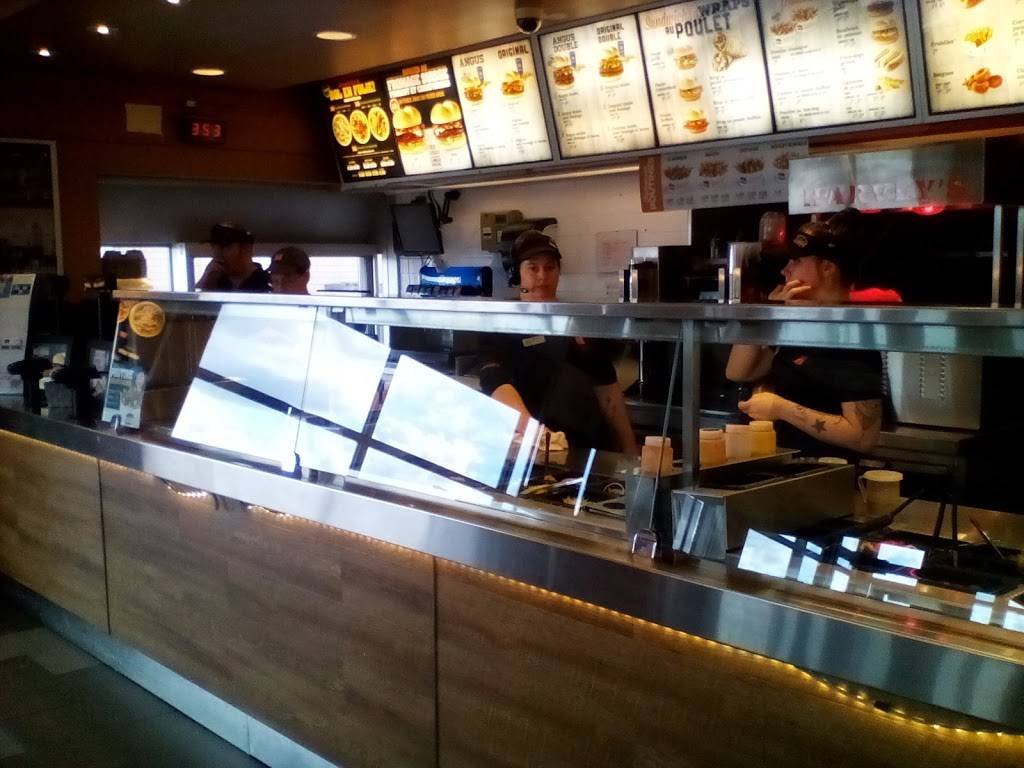 Harveys | restaurant | 5935 Rue Martineau, Saint-Hyacinthe, QC J2R 2H6, Canada | 4507964563 OR +1 450-796-4563