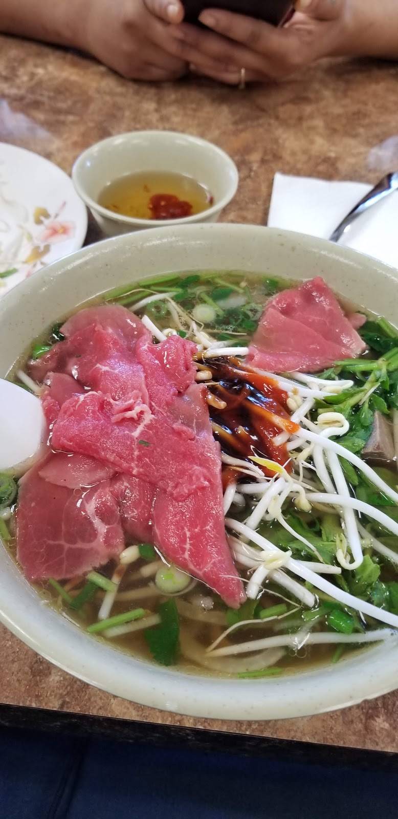 Pho 97 Oriental Restaurant | restaurant | 6800 49th St N, St. Petersburg, FL 33713, USA | 7275261997 OR +1 727-526-1997