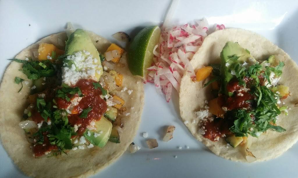 Gringos & Mariachis | restaurant | 4928 Cordell Ave, Bethesda, MD 20814, USA | 2408004266 OR +1 240-800-4266