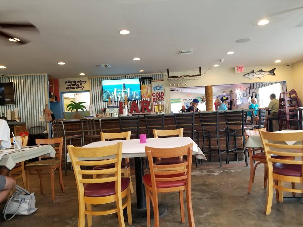 Blue Dog Bar & Grill | restaurant | 4597 Pine Island Rd, Matlacha, FL 33993, USA | 2395584970 OR +1 239-558-4970