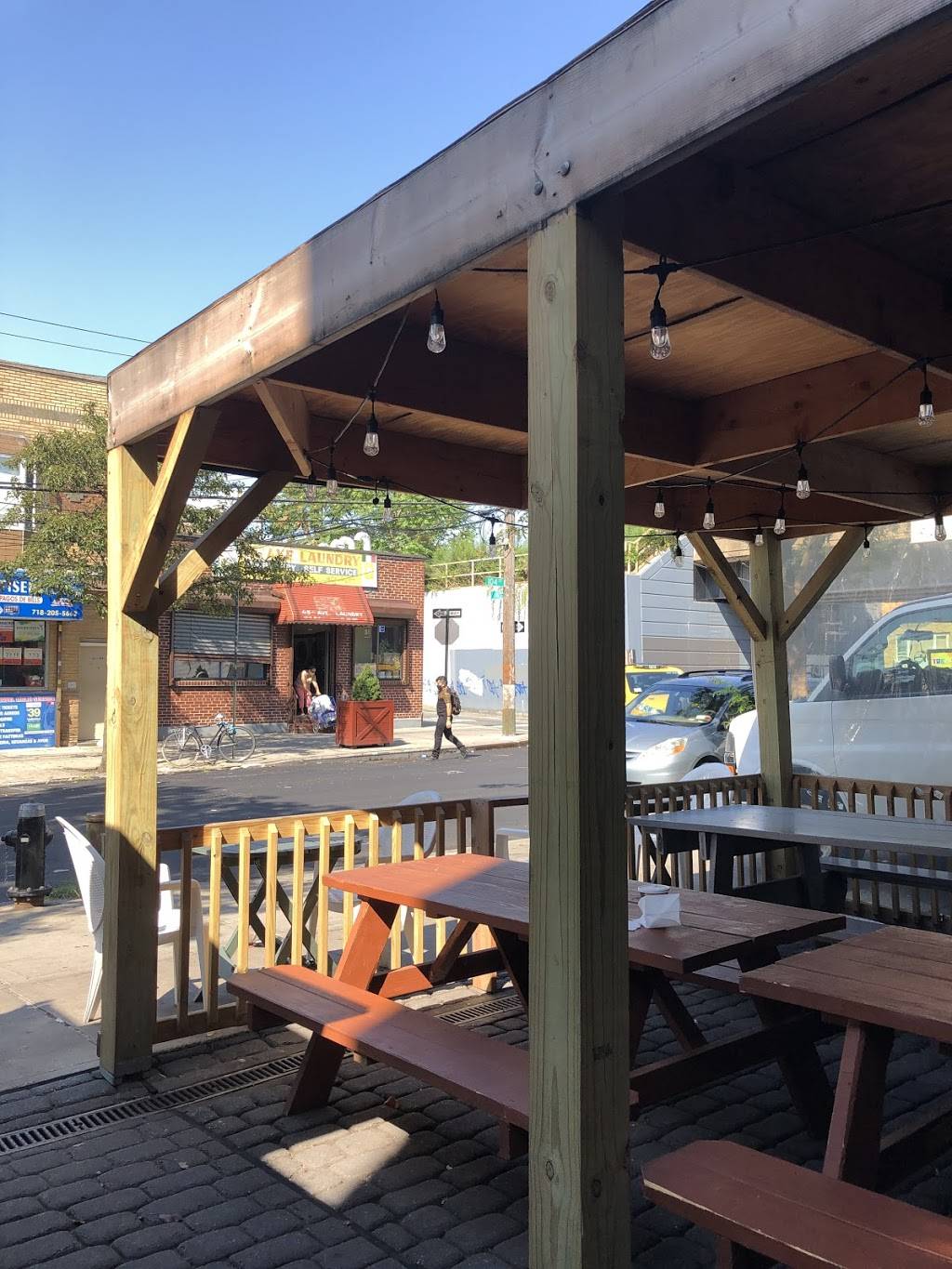 Corona Eats | restaurant | 45-05B 104th St, Corona, NY 11368, USA | 7187605702 OR +1 718-760-5702