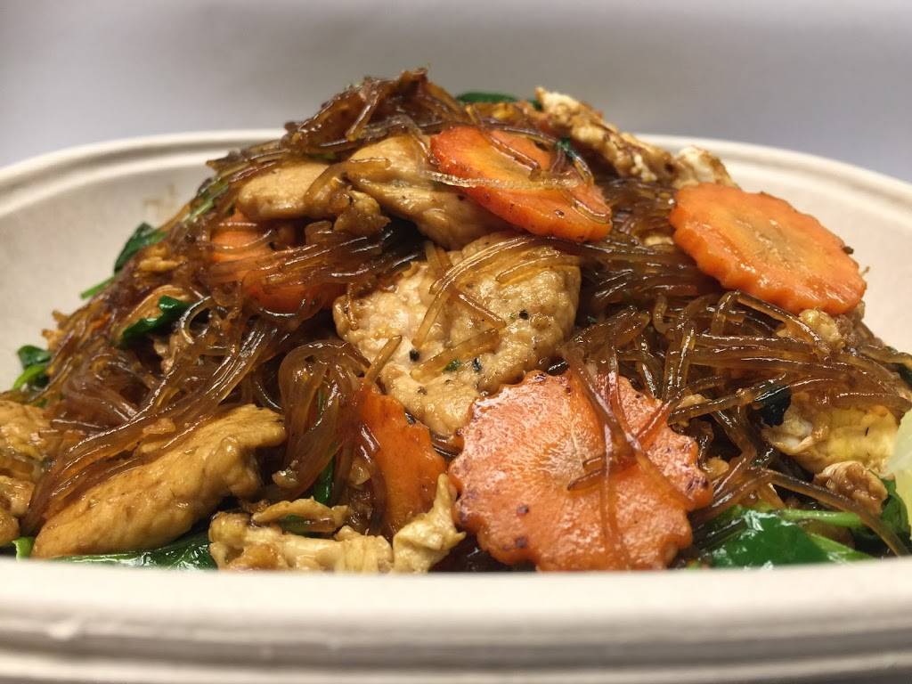 Paks Green Corner | restaurant | 1901 Tower Ave, Superior, WI 54880, USA | 7153924444 OR +1 715-392-4444