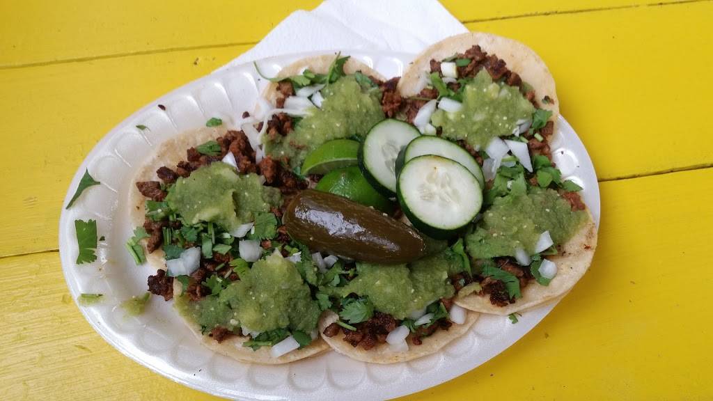 Tortas Chilangas El Rafles | restaurant | 5607, 405 W Hatch Rd, Modesto, CA 95351, USA | 2094500104 OR +1 209-450-0104