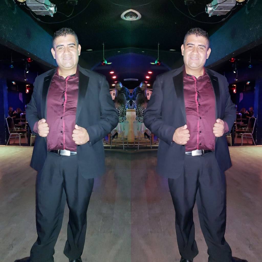 El Carnaval | restaurant | 2026 W 5th St, Santa Ana, CA 92703, USA | 7146480668 OR +1 714-648-0668